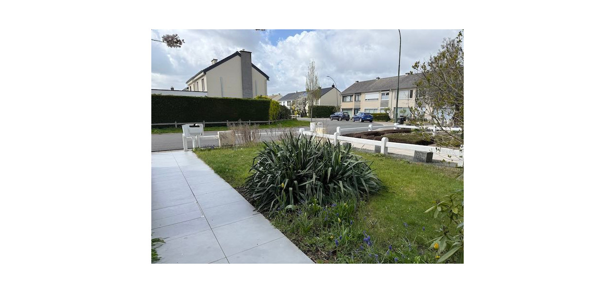 RUSTIG EN RESIDENTIEEL GELEGEN FAMILIALE WONING - 3 SLPKMRS - TUIN