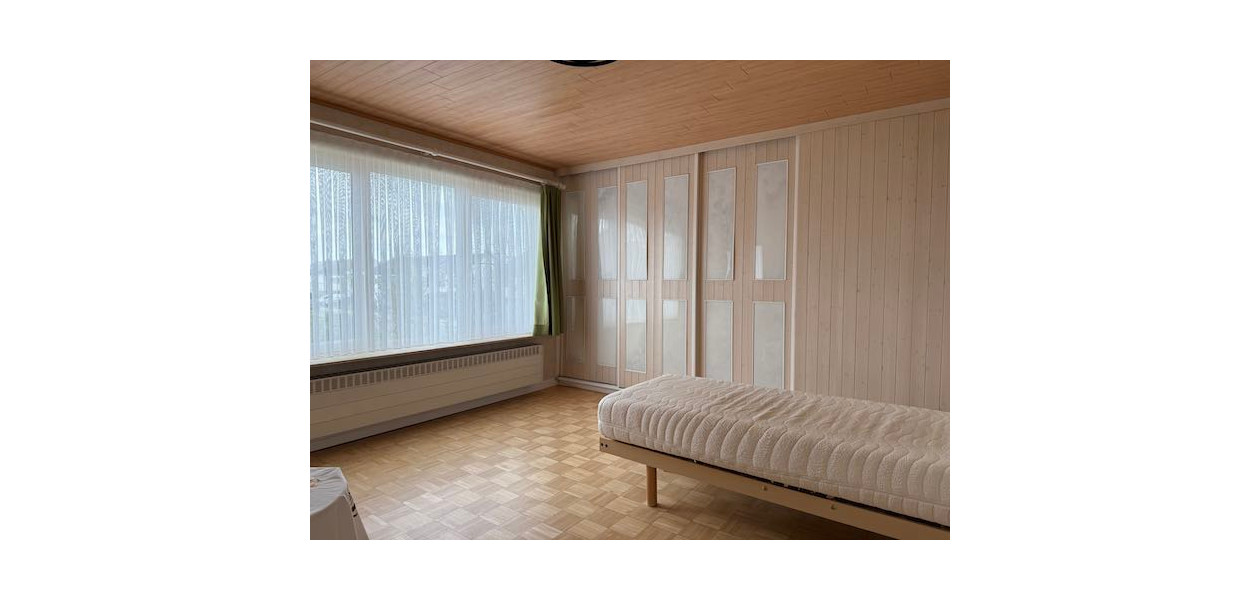 RUSTIG EN RESIDENTIEEL GELEGEN FAMILIALE WONING - 3 SLPKMRS - TUIN