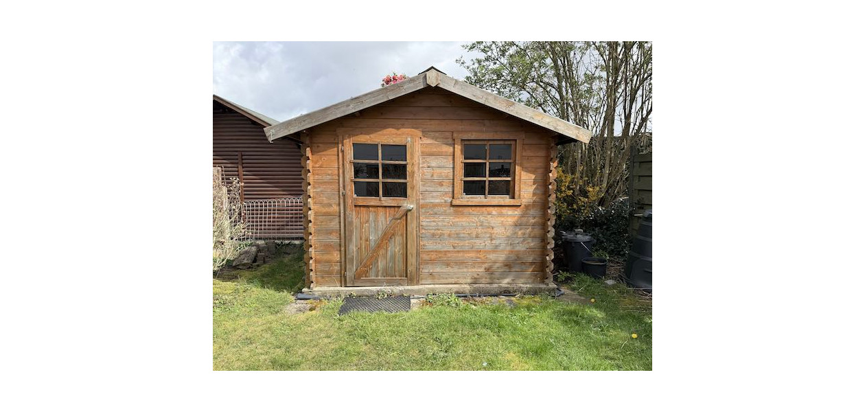 RUSTIG EN RESIDENTIEEL GELEGEN FAMILIALE WONING - 3 SLPKMRS - TUIN