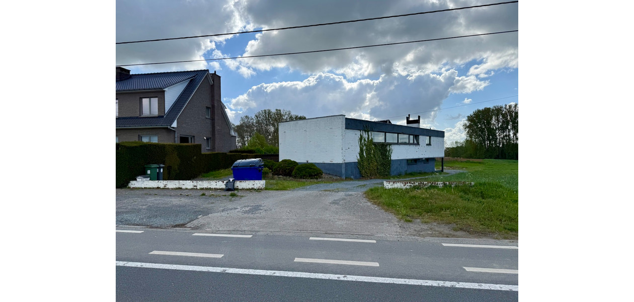VILLA MODERNE RÉNOVÉE, 4 CHAMBRES, ATELIER , IMMENSE JARDIN
