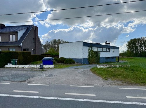 VILLA MODERNE RÉNOVÉE, 4 CHAMBRES, ATELIER , IMMENSE JARDIN