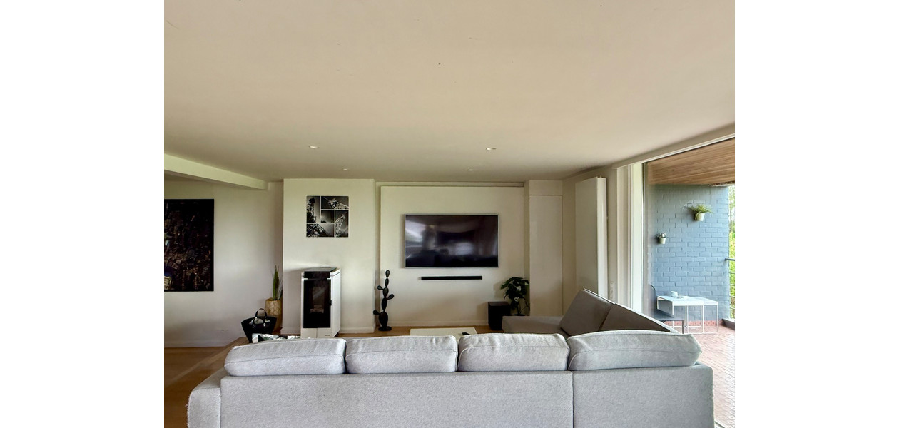 VILLA MODERNE RÉNOVÉE, 4 CHAMBRES, ATELIER , IMMENSE JARDIN