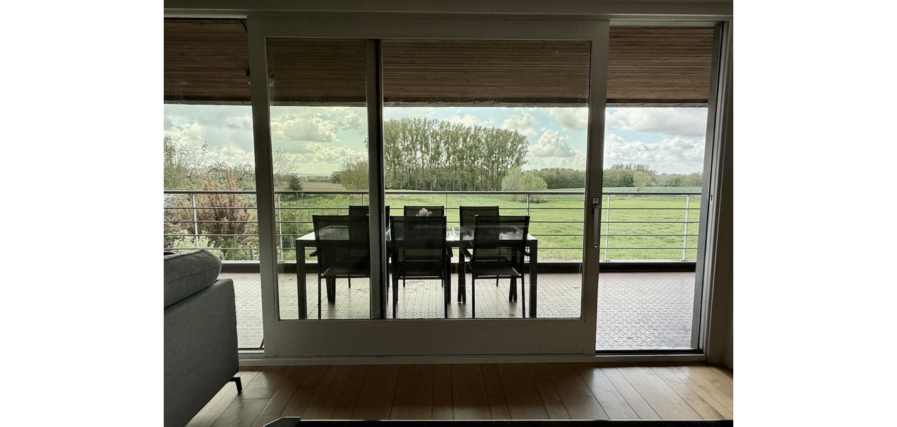 VILLA MODERNE RÉNOVÉE, 4 CHAMBRES, ATELIER , IMMENSE JARDIN