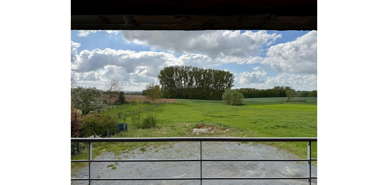 VILLA MODERNE RÉNOVÉE, 4 CHAMBRES, ATELIER , IMMENSE JARDIN
