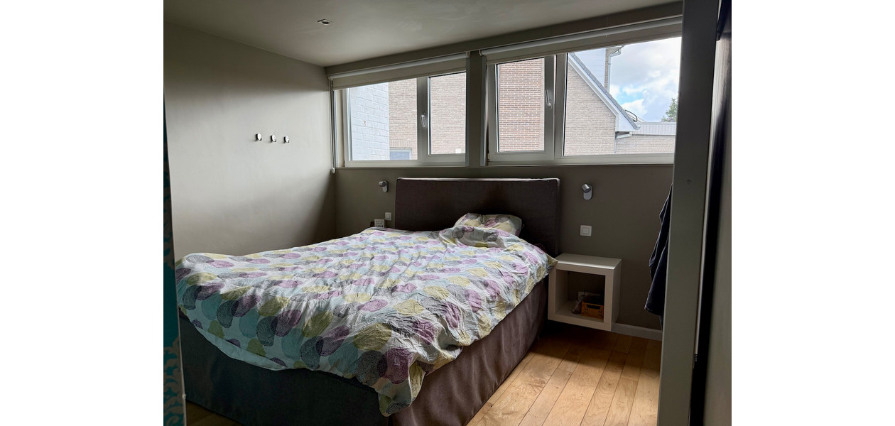 VILLA MODERNE RÉNOVÉE, 4 CHAMBRES, ATELIER , IMMENSE JARDIN