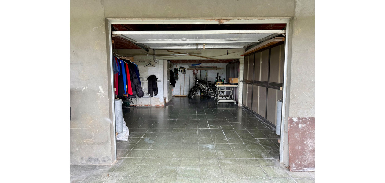 VILLA MODERNE RÉNOVÉE, 4 CHAMBRES, ATELIER , IMMENSE JARDIN