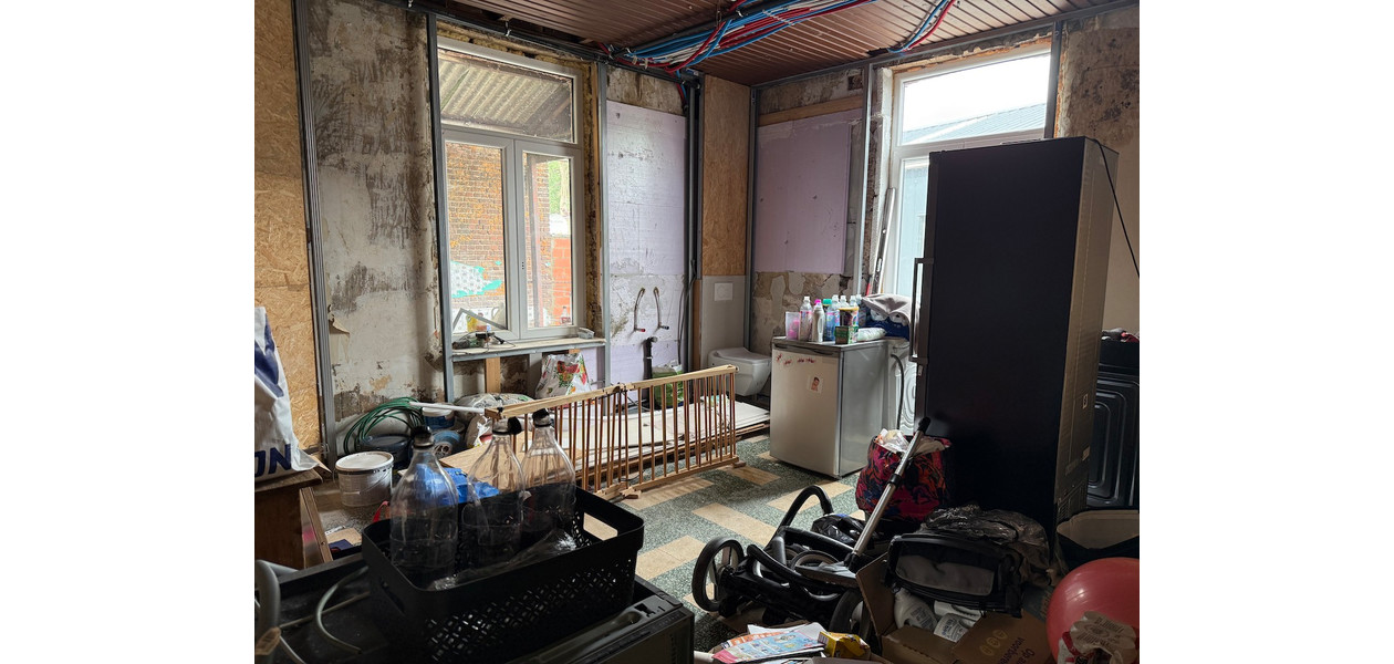 IMMENSE FAMILIEWONING - 5 SLPKMRS - TUIN - GARAGE