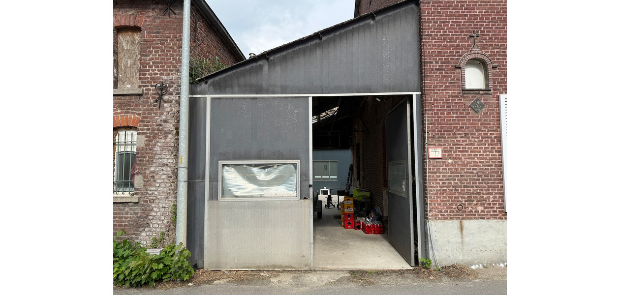 IMMENSE FAMILIEWONING - 5 SLPKMRS - TUIN - GARAGE