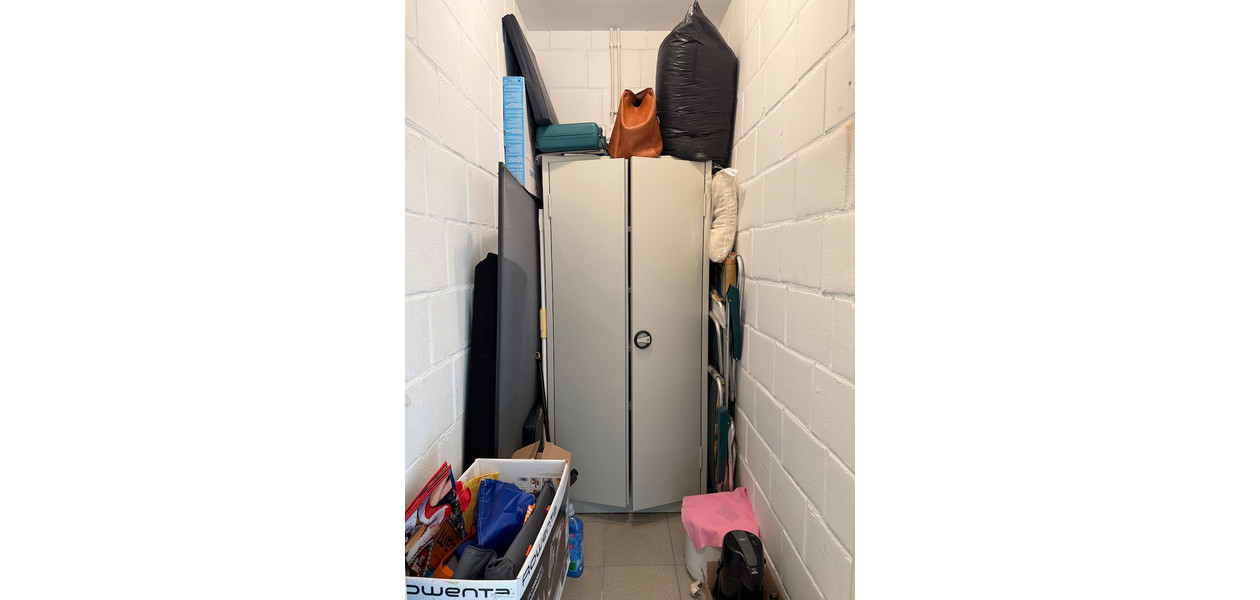 RUIM GELIJKVLOERS APPARTEMENT MET 2 SLPKMRS EN ZONNETERRAS