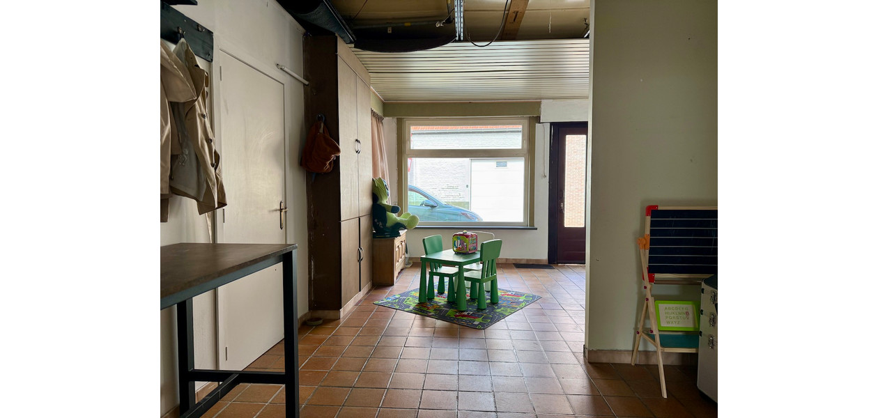 GEZELLIGE FAMILIALE WONING MET 3 SLPKMRS EN LEUKE TUIN