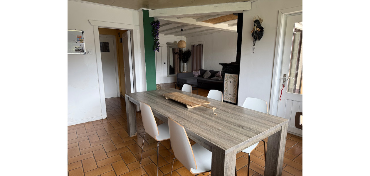 GEZELLIGE FAMILIALE WONING MET 3 SLPKMRS EN LEUKE TUIN
