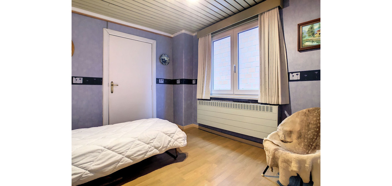 GEZELLIGE FAMILIALE WONING MET 3 SLPKMRS EN LEUKE TUIN