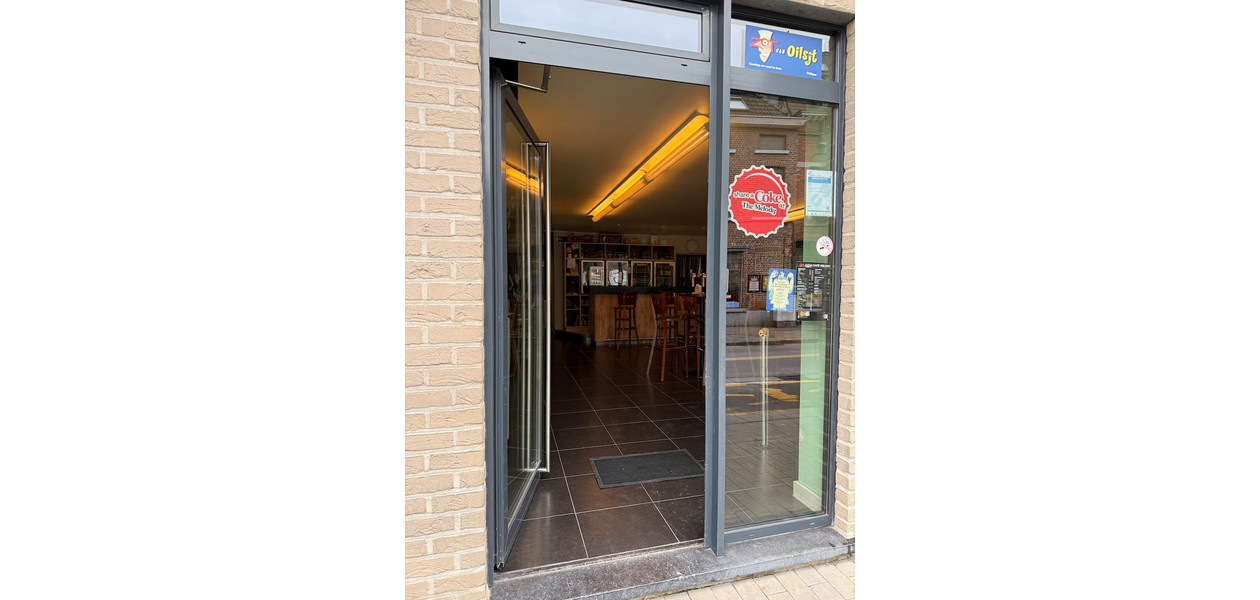 GOED DRAAIENDE HANDELSZAAK IN VOLLE CENTRUM