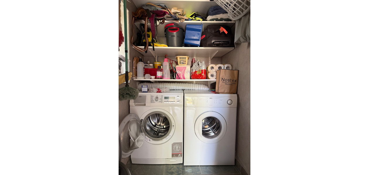 SUPER CHARMANTE GERENOVEERDE STARTERSWONING MET TUIN & GARAGE