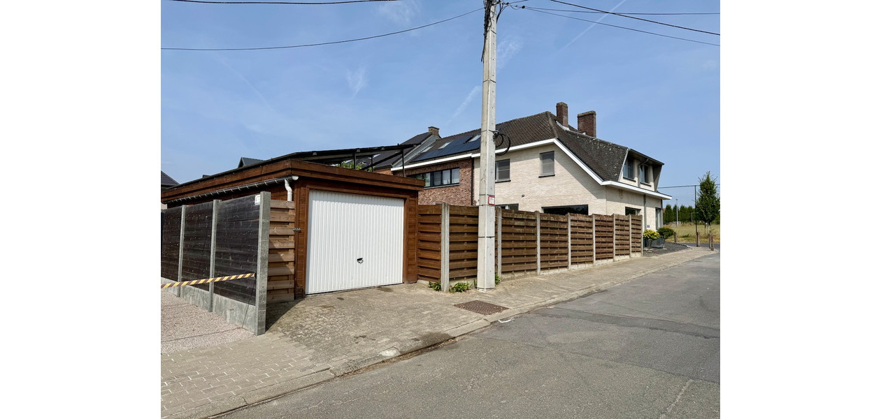 STIJLVOLLE HOB, UITERST RUSTIG GELEGEN, 3 SLPKMRS, GAR & TUIN