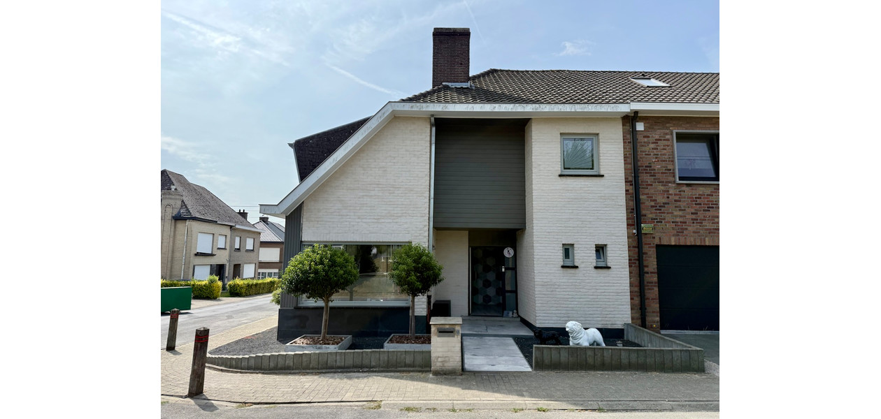 STIJLVOLLE HOB, UITERST RUSTIG GELEGEN, 3 SLPKMRS, GAR & TUIN