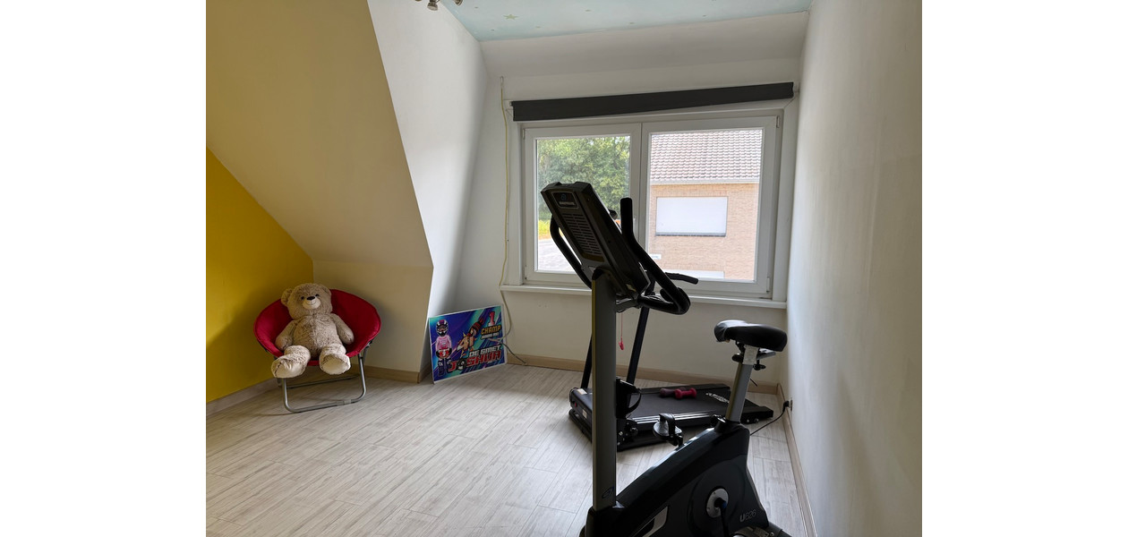 STIJLVOLLE HOB, UITERST RUSTIG GELEGEN, 3 SLPKMRS, GAR & TUIN
