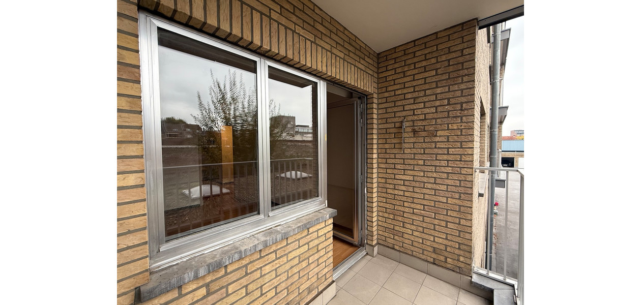 UNIEK GELEGEN RUIM APP MET 2 SLAAPKAMERS EN TERRAS